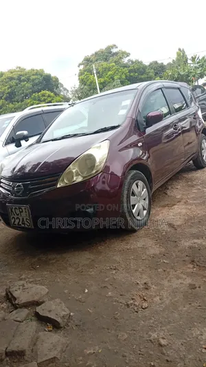 Nissan Note 2010 Maroon