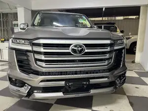 Toyota Land Cruiser 2022 Gray