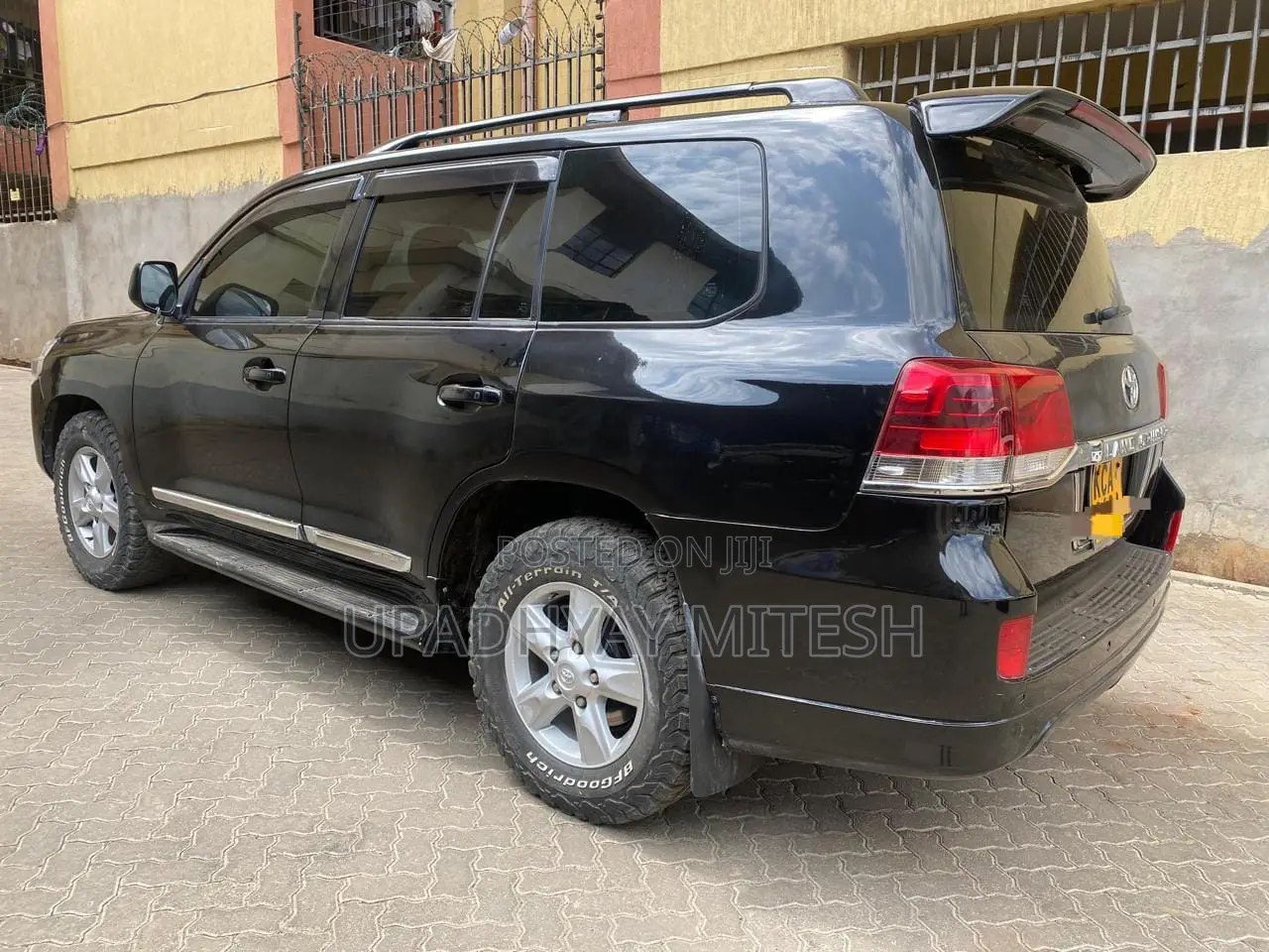 Toyota Land Cruiser 2009 Black