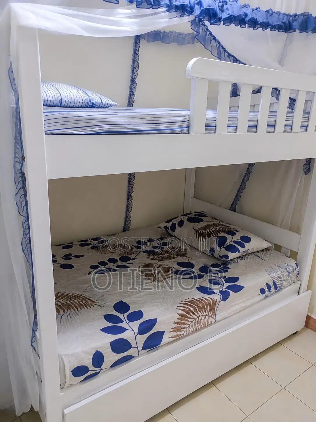 Double Decker Bed With 2 Mattress