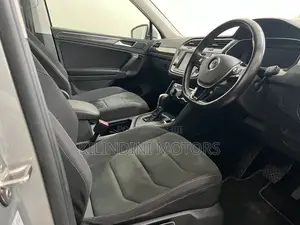 Volkswagen Tiguan 2019 Silver