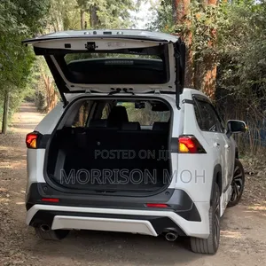 Toyota RAV4 2019 White