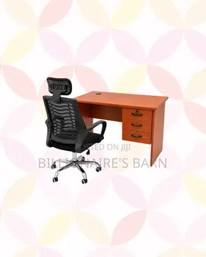 Compact 1m Desk and Headrest Mesh Chair for Clear Workspaces