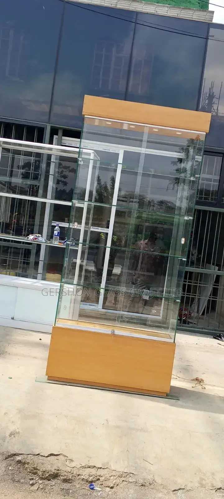 Tempered Glass Display With Light
