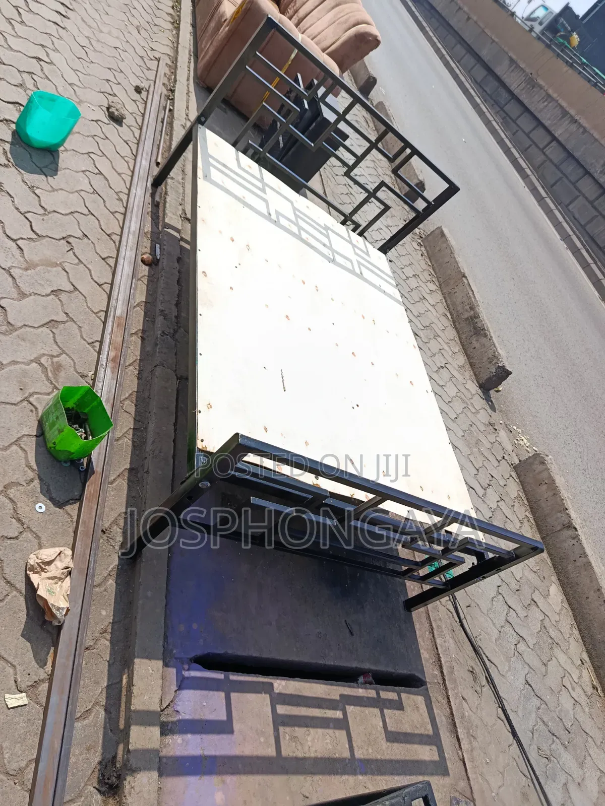 Metallic Bed for Sell 3.5by6