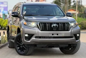 Toyota Land Cruiser Prado 2022 Beige