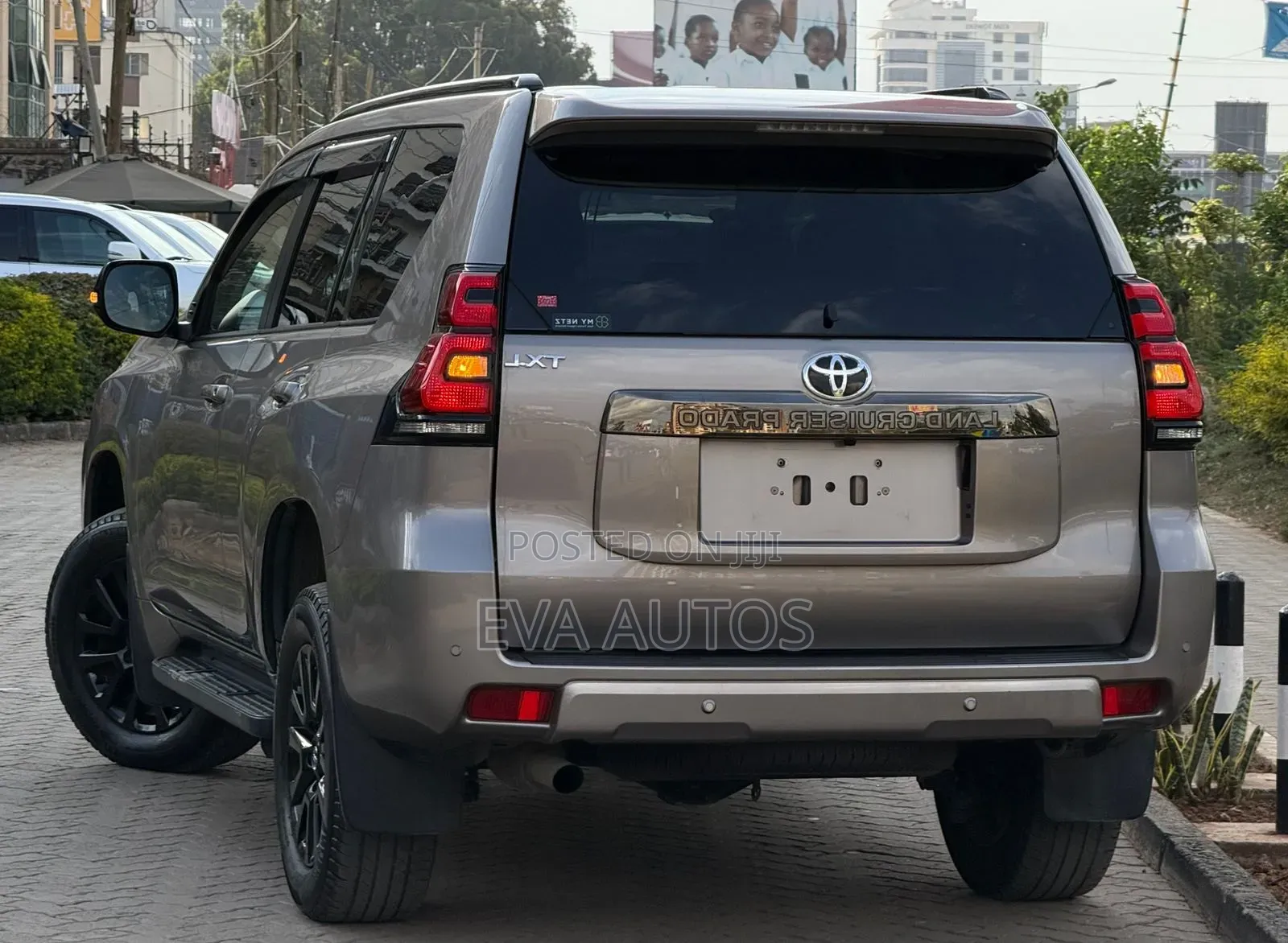 Toyota Land Cruiser Prado 2022 Beige