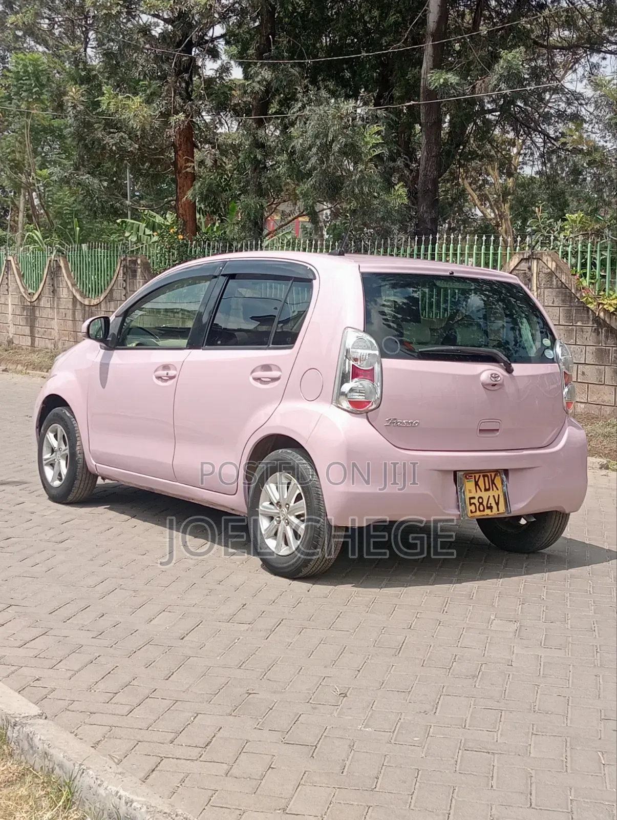 Toyota Passo 2015 Pink