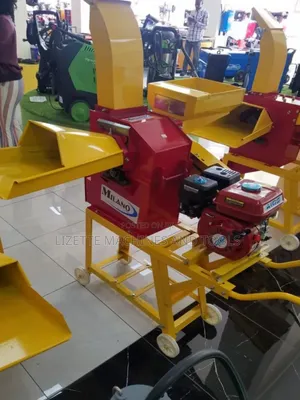 Milano Multipurpose Feed Chopper/Silage Chopper With 8hp Petrol Engine