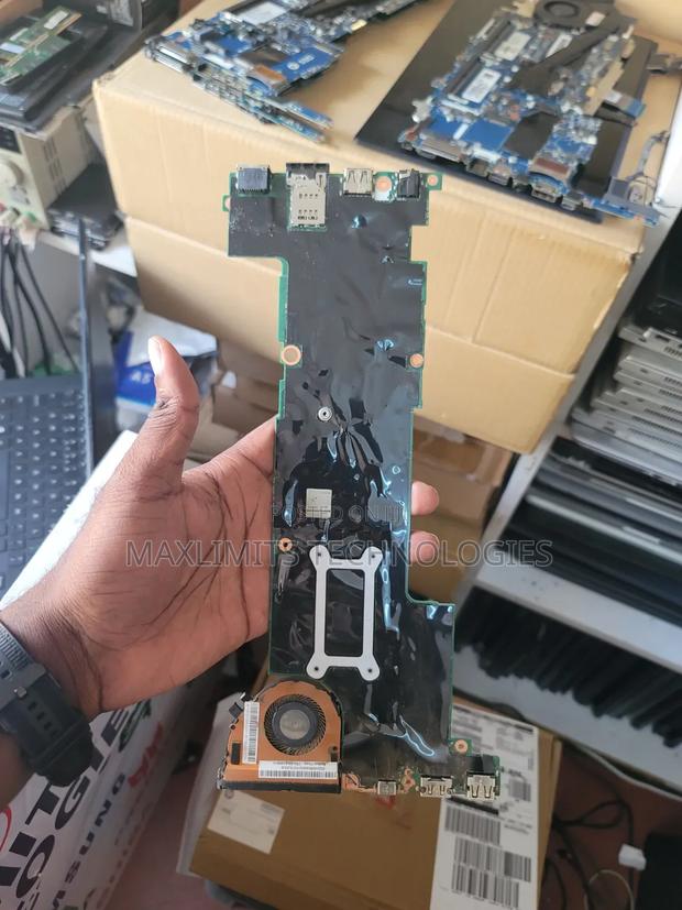 Lenovo Thinkpad X270 Motherboard - main view