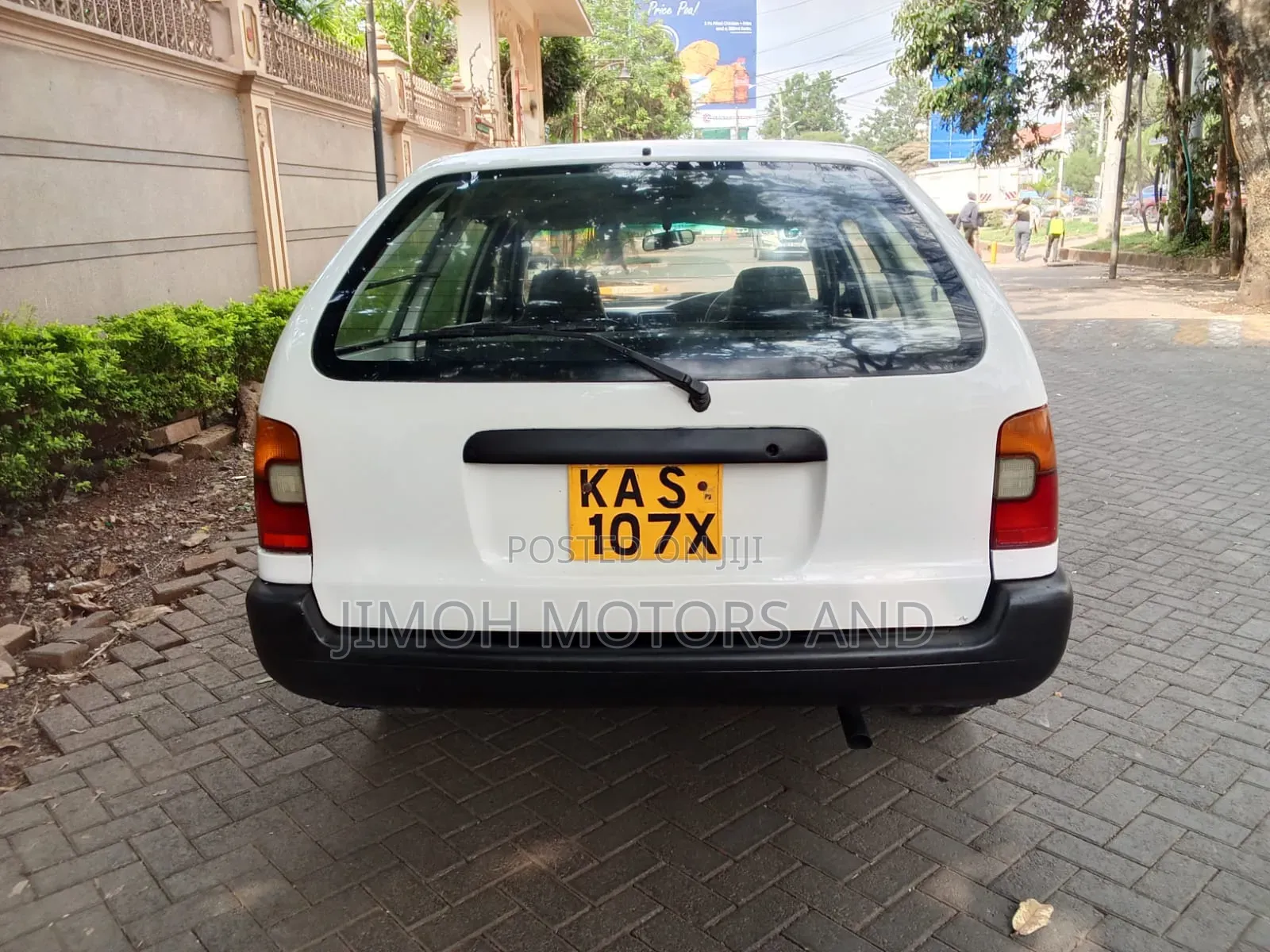 Toyota Corolla 1998 White