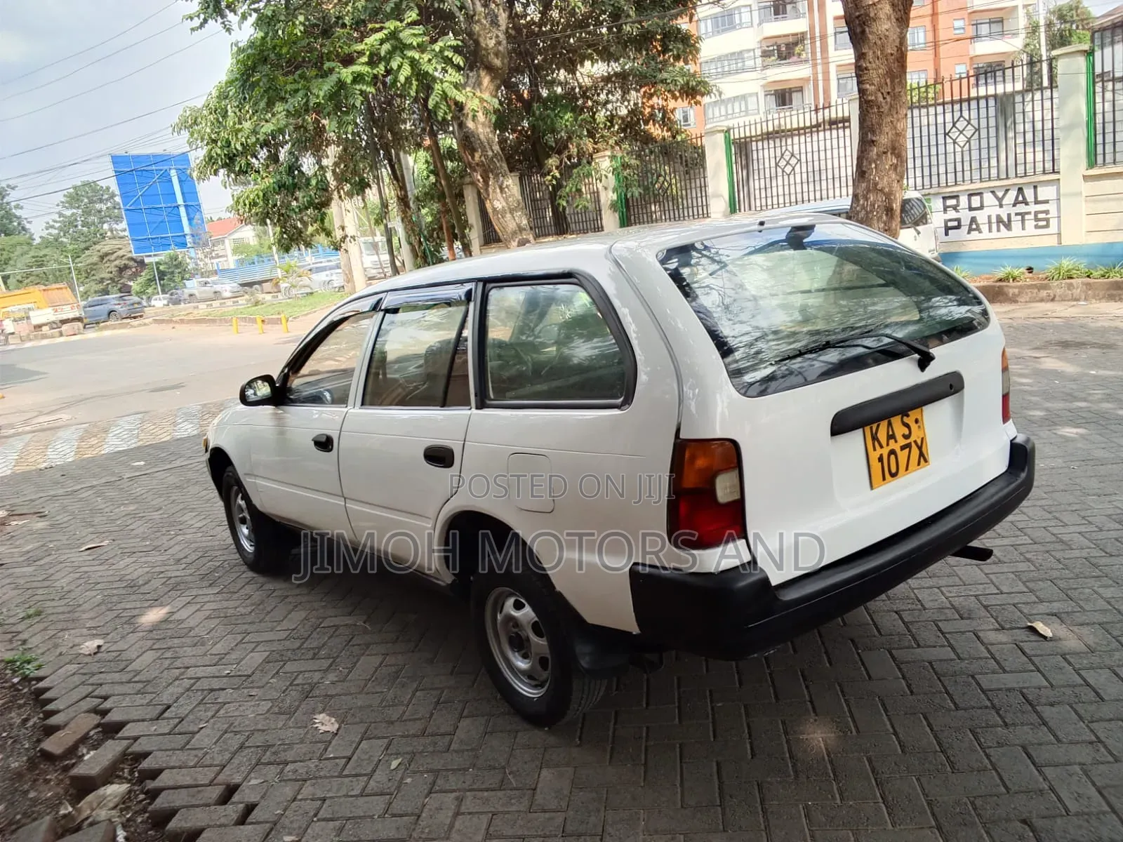 Toyota Corolla 1998 White