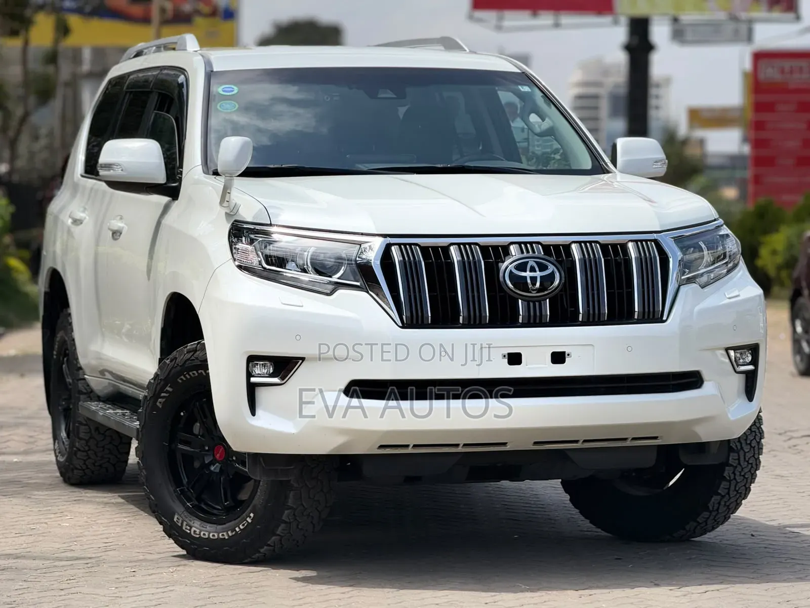 Toyota Land Cruiser Prado 2019 White