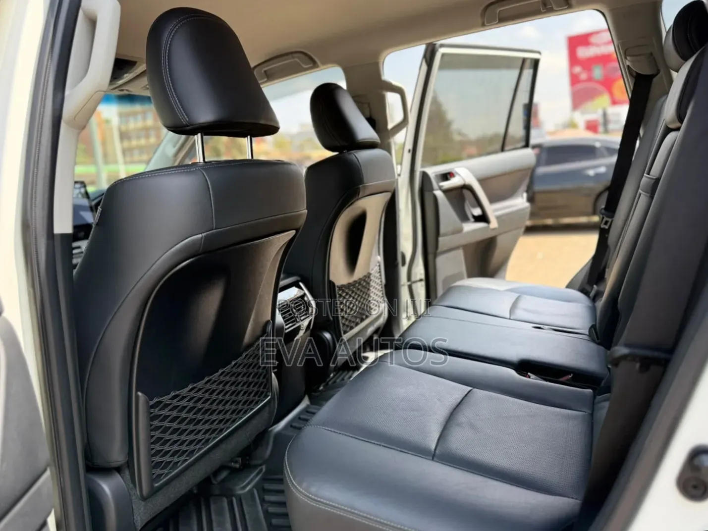 Toyota Land Cruiser Prado 2019 White