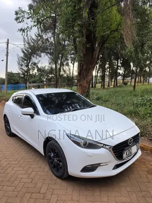 Mazda Axela 2017 White