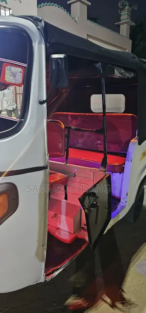 Piaggio Scooter 2019 White