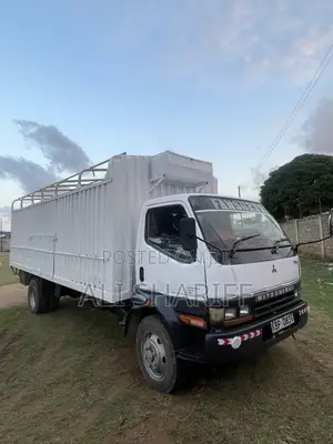 Mitsubishi Fh 2011 White