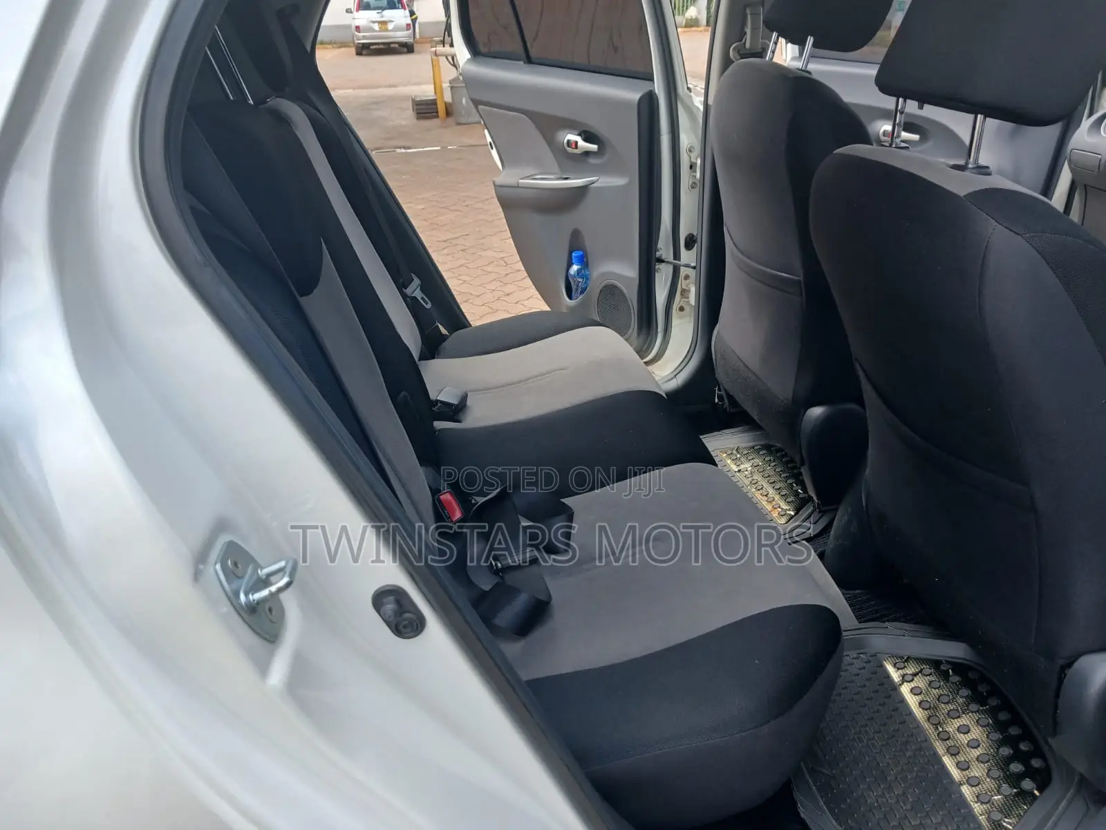Toyota IST 2011 White