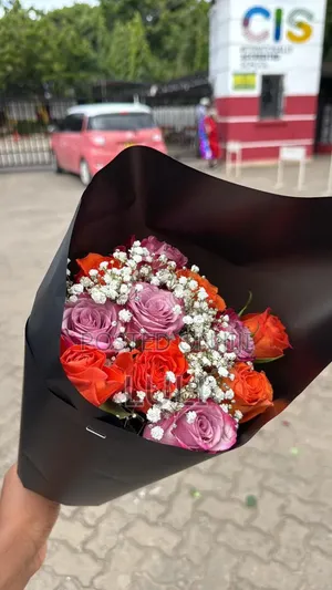Classic Fresh Flowers Bouquet