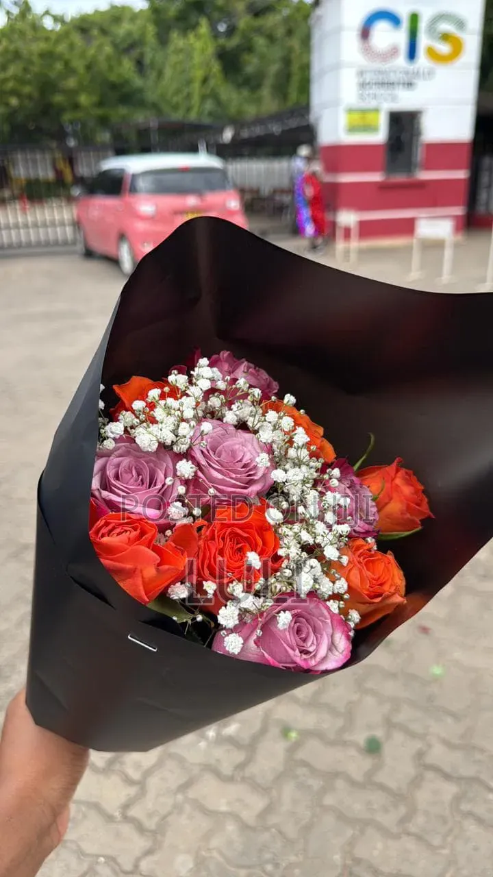 Classic Fresh Flowers Bouquet