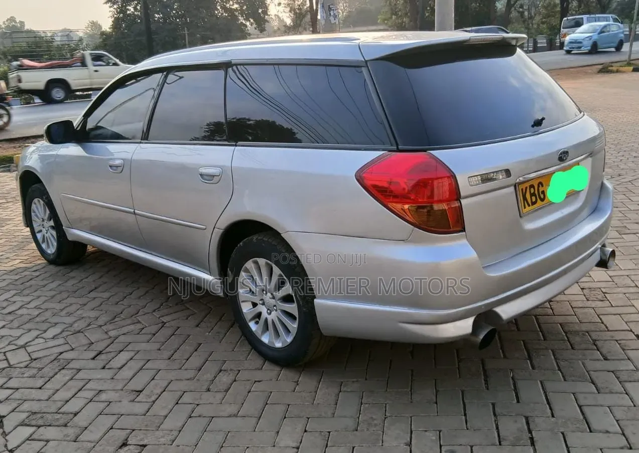 Subaru Legacy 2005 Silver