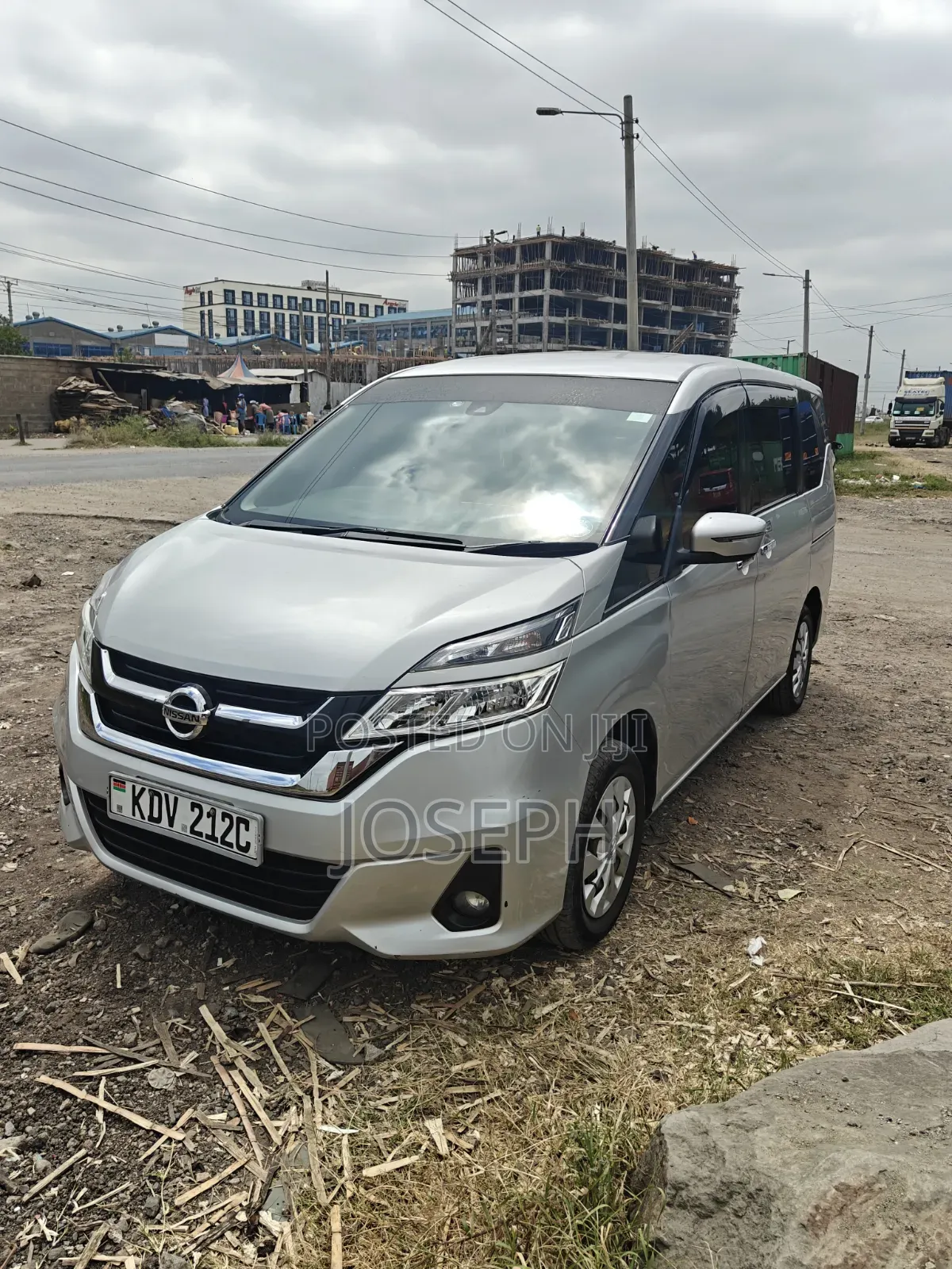 Nissan Serena 2018 Silver