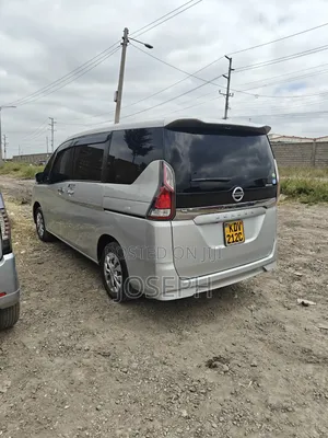 Nissan Serena 2018 Silver