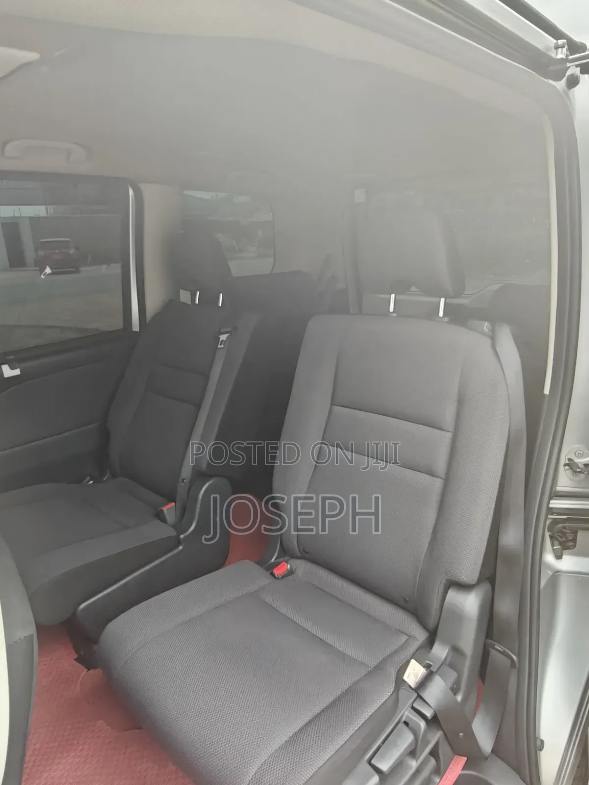 Nissan Serena 2018 Silver