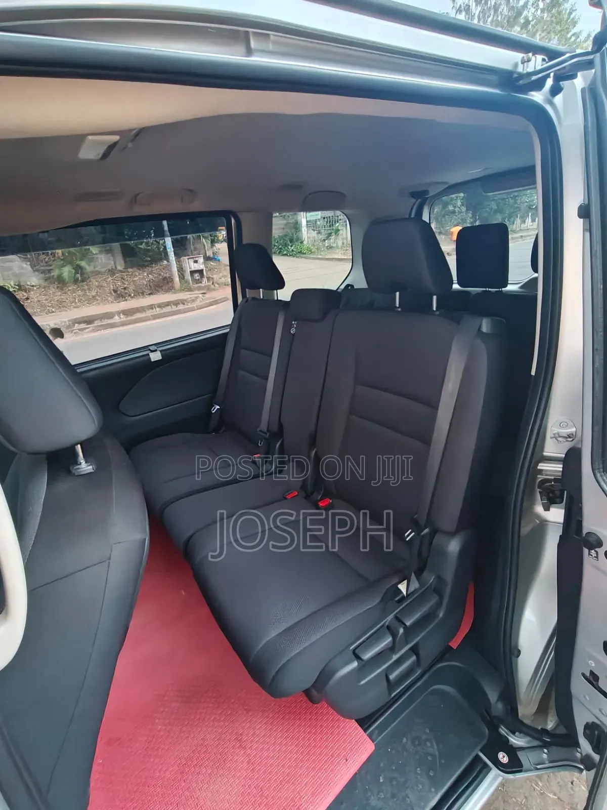 Nissan Serena 2018 Silver