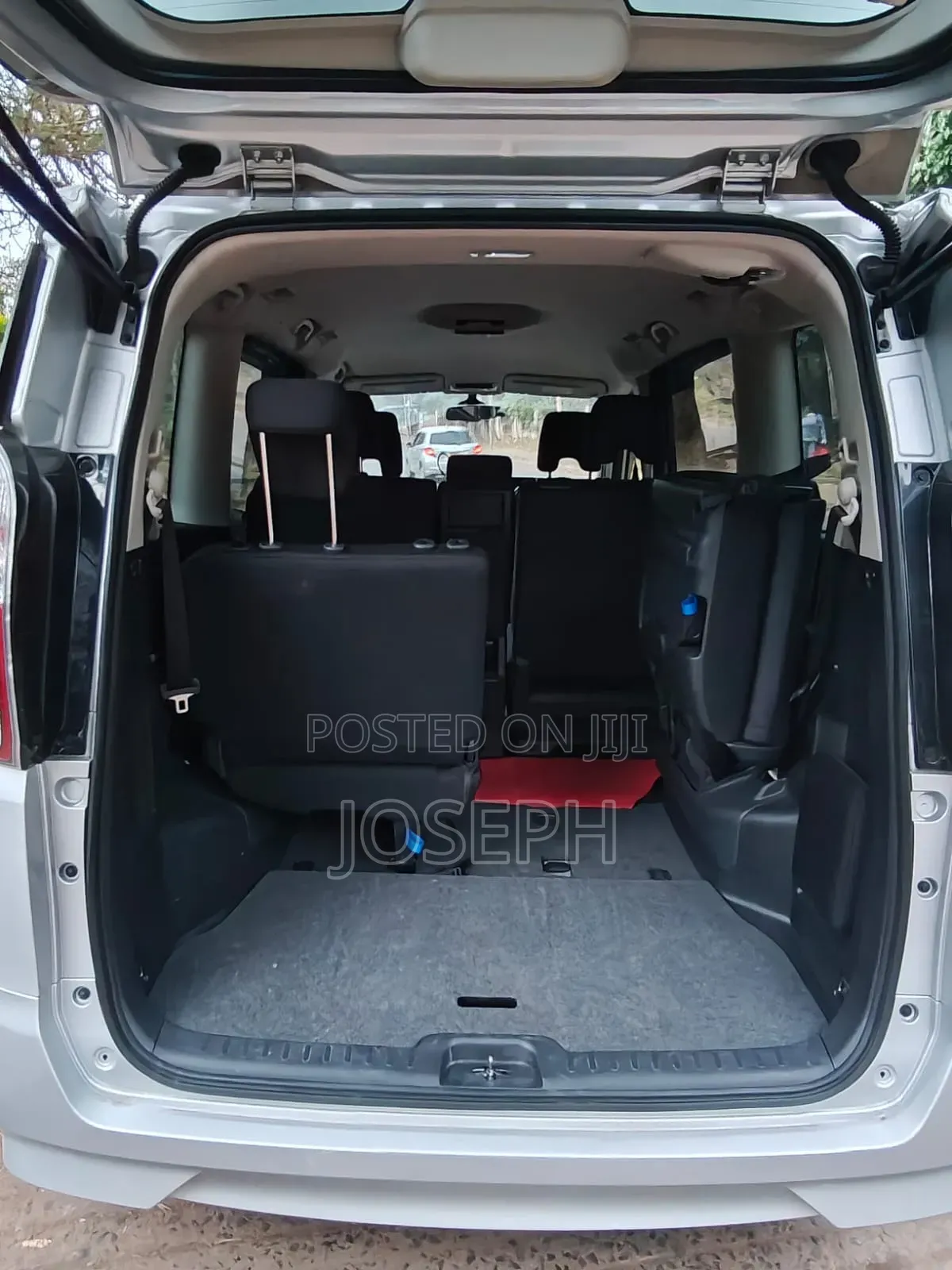 Nissan Serena 2018 Silver