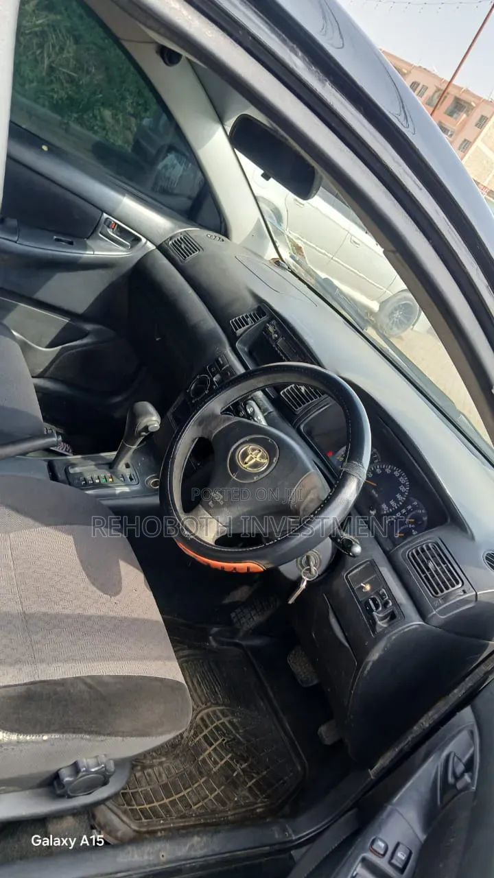 Toyota Corolla Fielder 2004 Black
