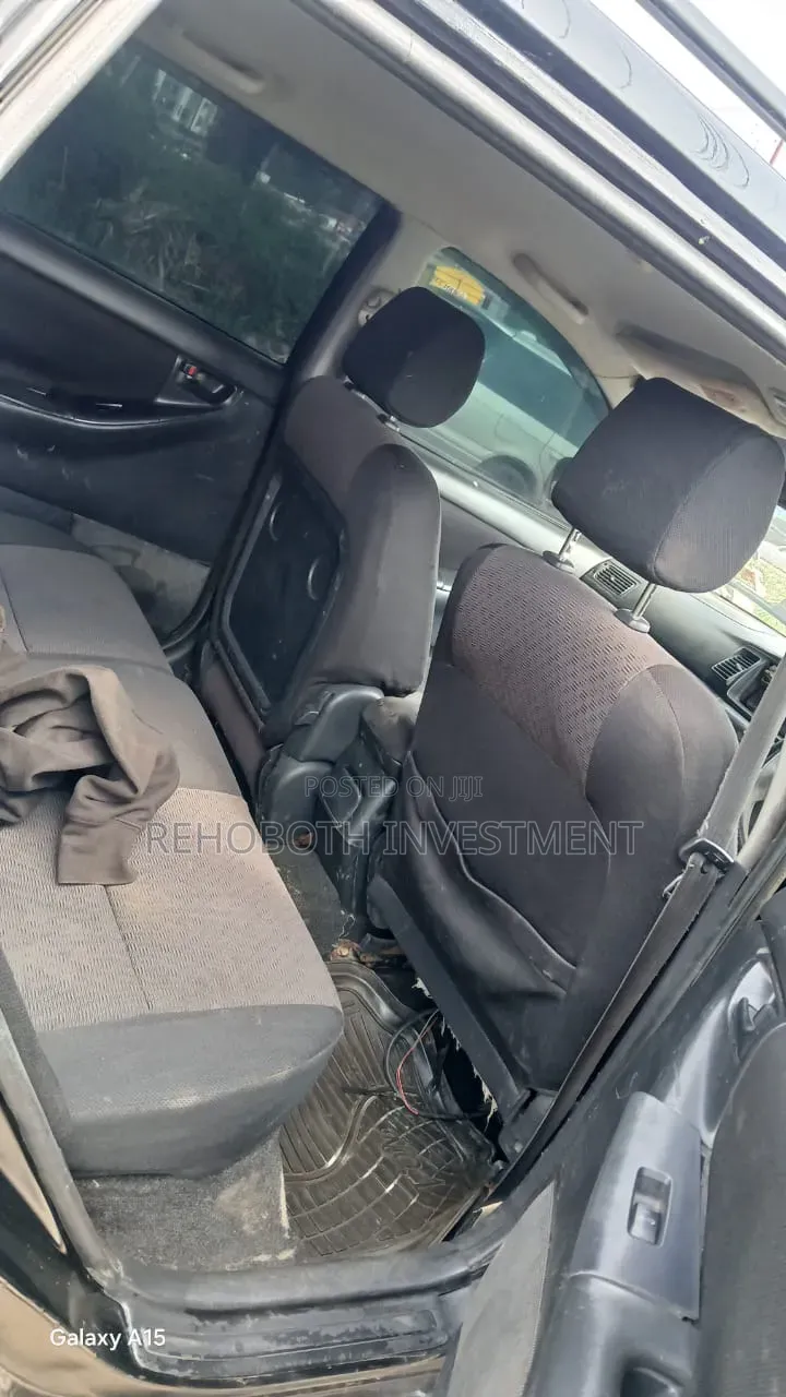 Toyota Corolla Fielder 2004 Black