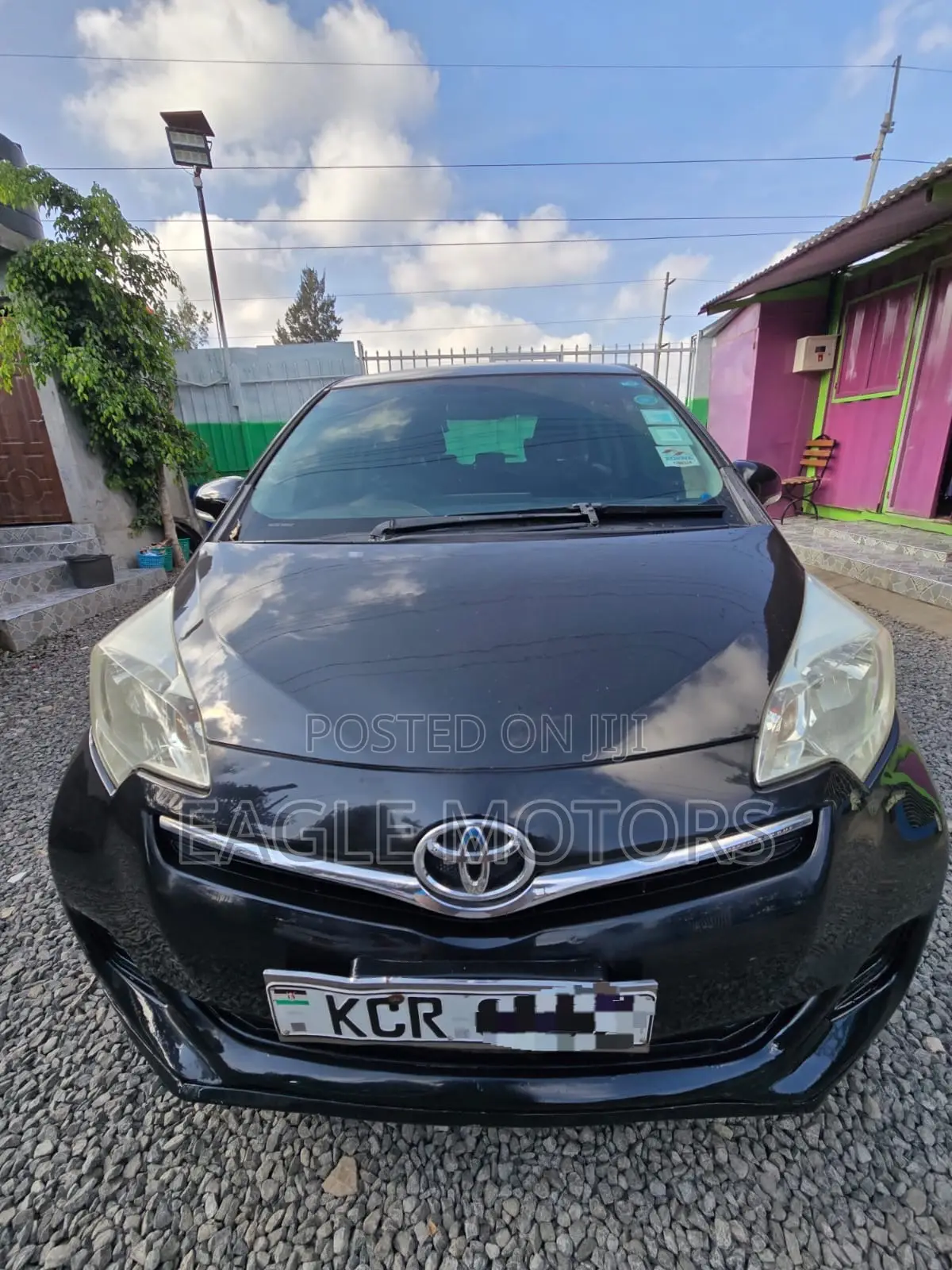Toyota Ractis 1.5 FWD 2012 Black