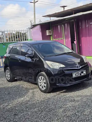 Toyota Ractis 1.5 FWD 2012 Black