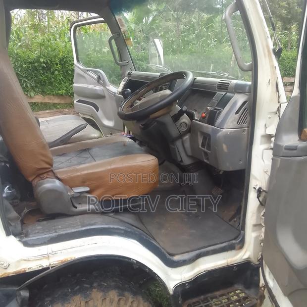 Mitsubishi Canter 2005 White for Sale - thumbnail 7