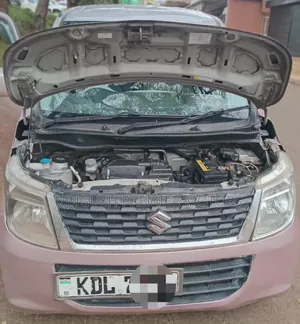 Suzuki Wagon R 2015 Pink