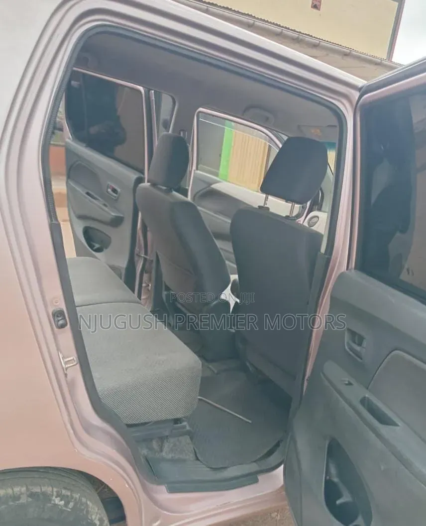 Suzuki Wagon R 2015 Pink