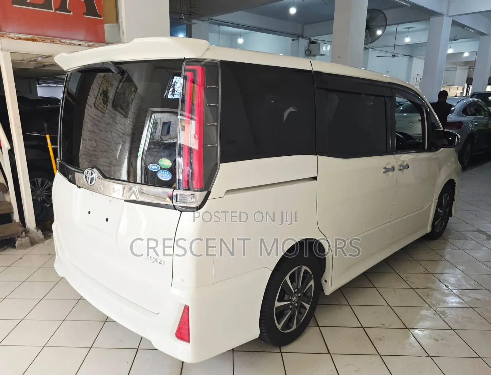 Toyota Noah 2019 White