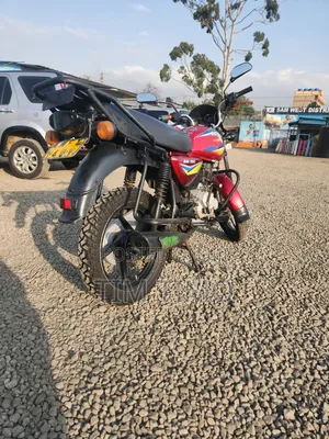 Bajaj Boxer 150 UG 2025 Red