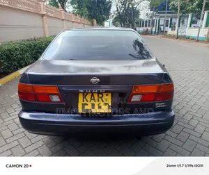 Nissan Sunny 2001 Gray