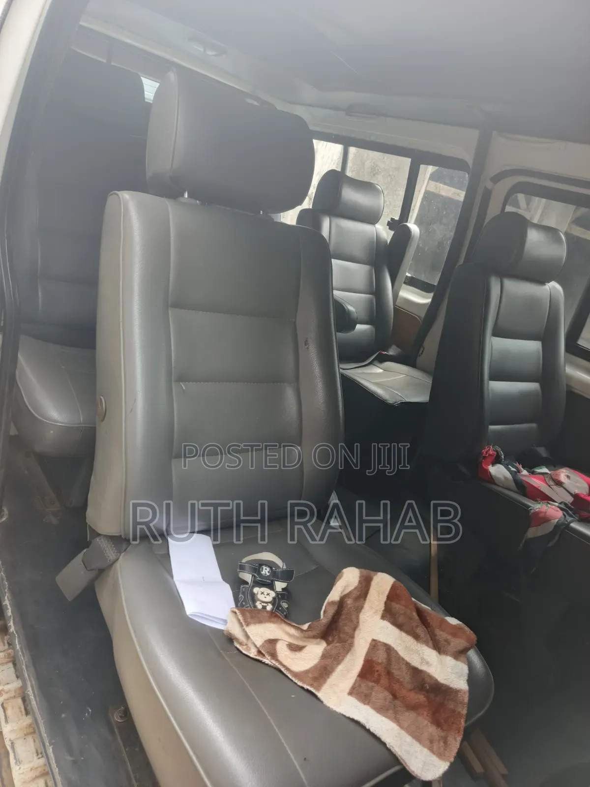 Toyota HiAce 2011 White