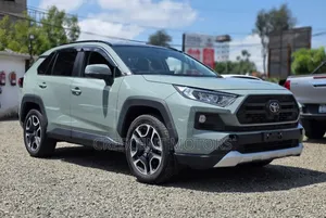 Toyota RAV4 2020 Green