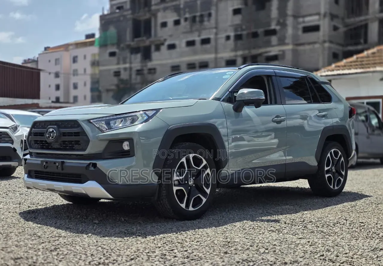 Toyota RAV4 2020 Green