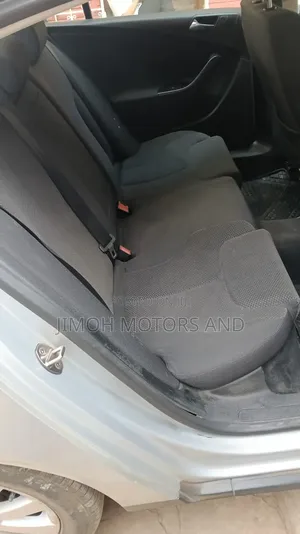 Volkswagen Passat 2009 Silver