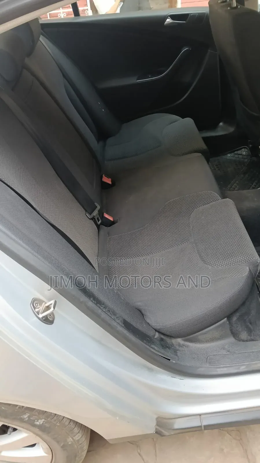 Volkswagen Passat 2009 Silver