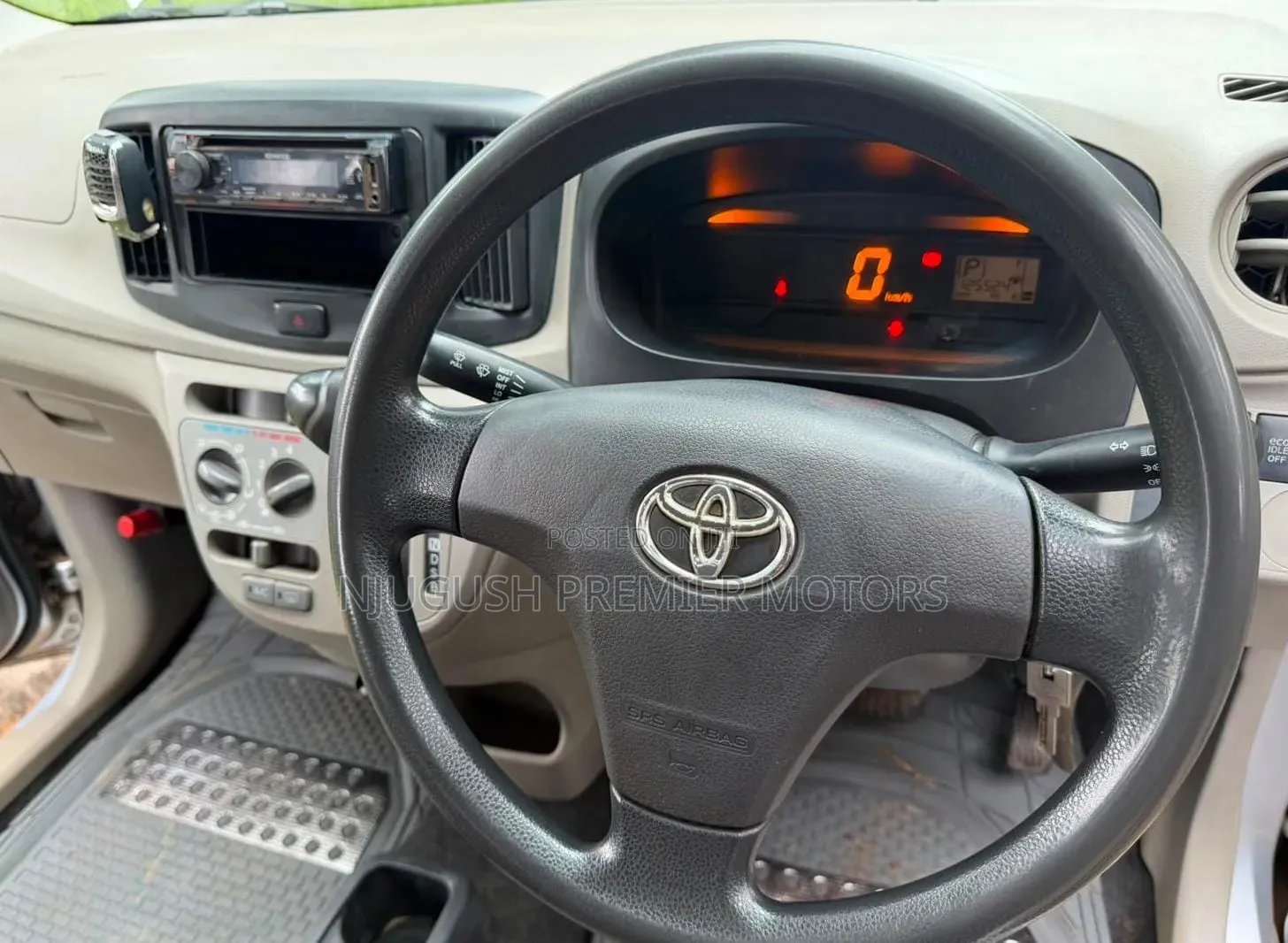 Toyota Pixis 2016 Silver