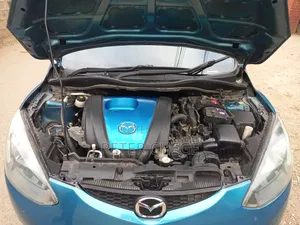 Mazda Demio 2011 Blue