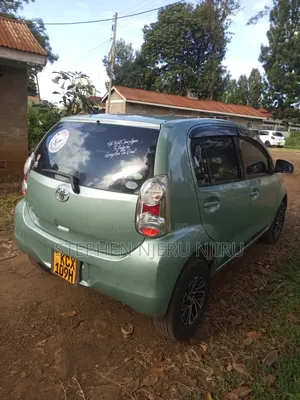 Toyota Passo 2013 Green