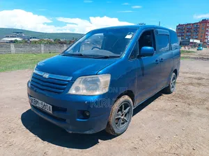 Toyota Noah 2003 Blue