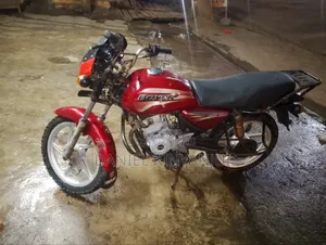 Bajaj Boxer 150 UG 2022 Red